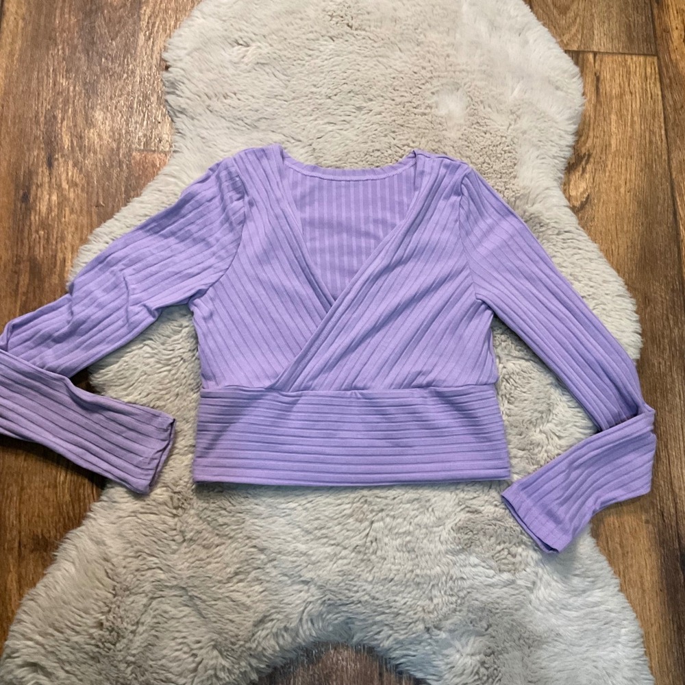 SHEIN‎ Blouse V Neck Long Sleeve Size Small Lavender Cropped Ribbed Womens